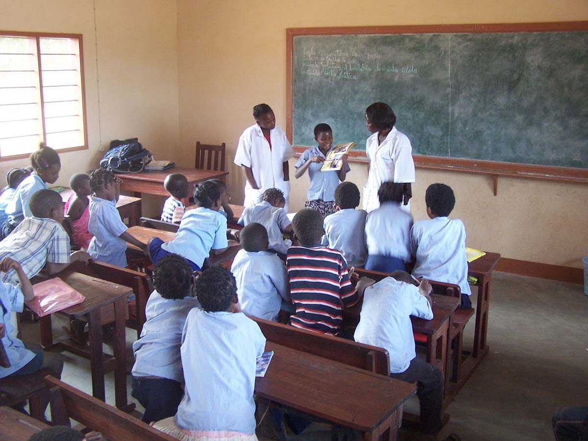 Ragazzi a scuola